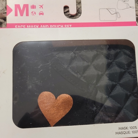 Mask and pouch set x2 - Picture 2 of 5